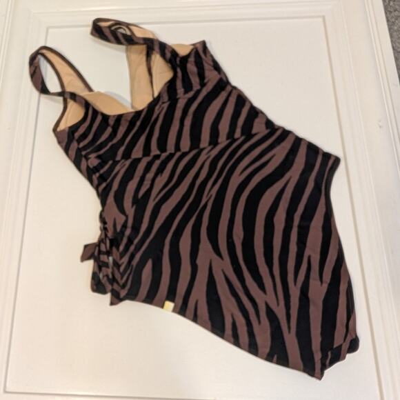 Summersalt Swimsuit The Tie Waist Backflip Modern Zebra in Chocolate - Size 4 - Picture 2 of 8
